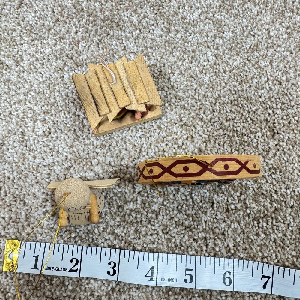 VTG Christmas Ornaments erzgebirge style nativity Painted Set of 3 wooden - Picture 5 of 8